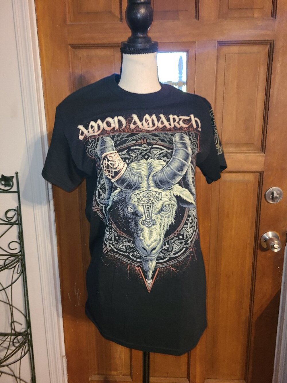 NWT AMON AMARTH HEIDRUN NWT Black T-shirt Sz M Goat & Thors Hammer